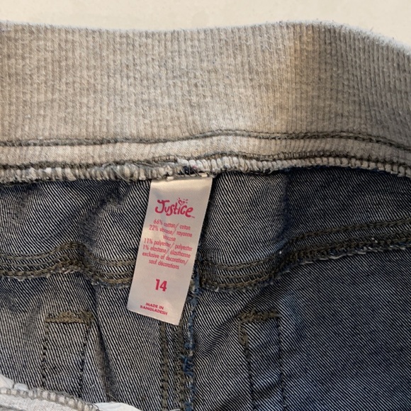 Girls shorts - Picture 3 of 5